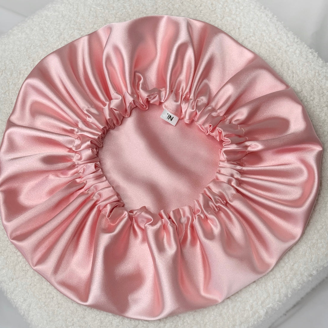 Bonnet en satin